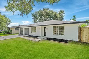 111 Princess Dr, Houston, TX 77034 - Photo 3
