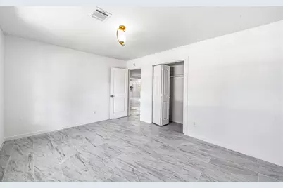 111 Princess Drive, Houston, TX 77034 - Photo 11