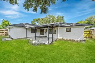 111 Princess Dr, Houston, TX 77034 - Photo 25