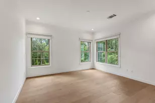74 Briar Hollow Ln, Houston, TX 77027 - Photo 33