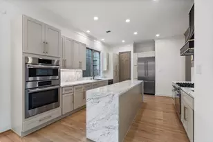 74 Briar Hollow Ln, Houston, TX 77027 - Photo 17