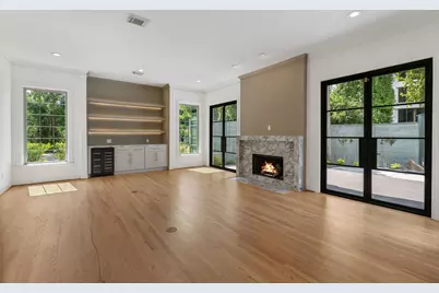 74 Briar Hollow Lane, Houston, TX 77027 - Photo 9