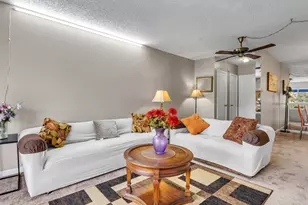 2601 Bellefontaine St, Houston, TX 77025 - Photo 7