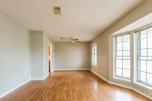 200 Montrose Cir, Conroe, TX 77301 - Photo 3