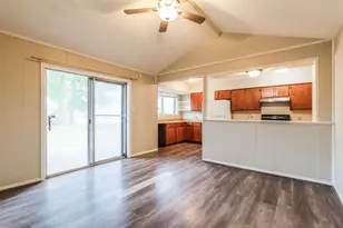 200 Montrose Cir, Conroe, TX 77301 - Photo 7