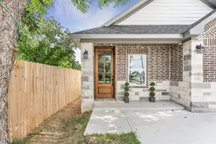 7963 Miley St, Houston, TX 77028 - Photo 3