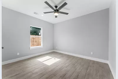 7963 Miley St, Houston, TX 77028 - Photo 25