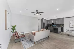 7963 Miley St, Houston, TX 77028 - Photo 13