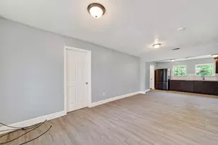3031 Groton Dr, Houston, TX 77051 - Photo 5