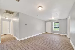 3031 Groton Dr, Houston, TX 77051 - Photo 7
