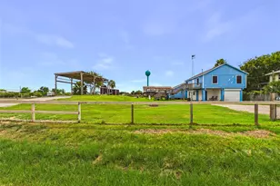 4607 Swan St, Hitchcock, TX 77563 - Photo 5