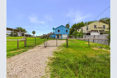 4607 Swan Street, Hitchcock, TX 77563 - Photo 7