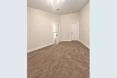 11411 Kings Point Boulevard, Dayton, TX 77535 - Photo 15