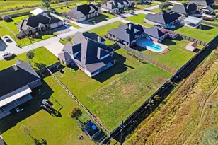 11411 Kings Point Blvd, Dayton, TX 77535 - Photo 23