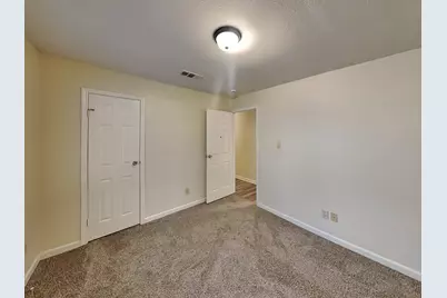 7 Redberry Court, The Woodlands, TX 77381 - Photo 13