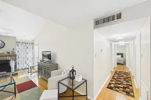 7950 N Stadium Dr, Houston, TX 77030 - Photo 9