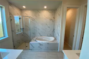 12222 Hudson Dr, Mont Belvieu, TX 77523 - Photo 5