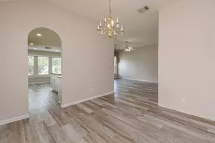 14214 Silver Glade Ln, Sugar Land, TX 77498 - Photo 9