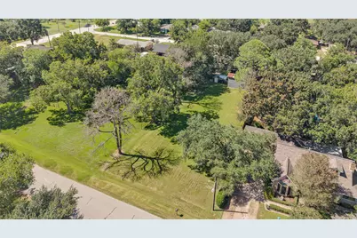 901 Elizabeth Avenue, Rosenberg, TX 77471 - Photo 3