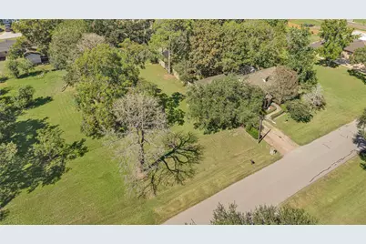 901 Elizabeth Avenue, Rosenberg, TX 77471 - Photo 5