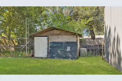901 Elizabeth Avenue, Rosenberg, TX 77471 - Photo 15