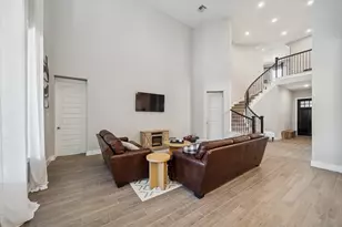 215 Nirnroot Ct, Montgomery, TX 77316 - Photo 5