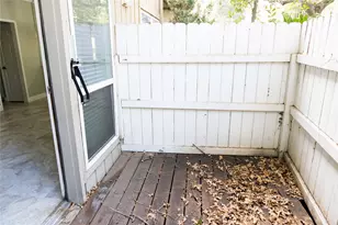 2100 Tanglewilde St, Houston, TX 77063 - Photo 11