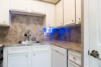 2100 Tanglewilde Street #455, Houston, TX 77063 - Photo 17