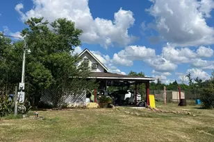 756 County Rd 5003, Cleveland, TX 77327 - Photo 5