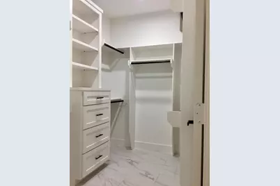 924 E 2nd Street, Bellville, TX 77418 - Photo 27