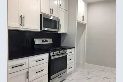 924 E 2nd Street, Bellville, TX 77418 - Photo 9