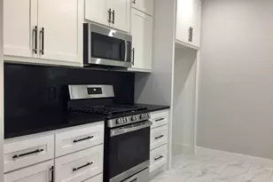 924 E 2nd St, Bellville, TX 77418 - Photo 9