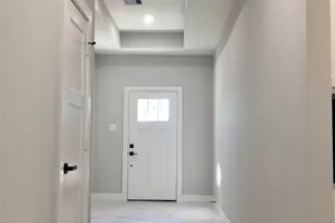 924 E 2nd St, Bellville, TX 77418 - Photo 5