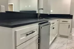 924 E 2nd St, Bellville, TX 77418 - Photo 7