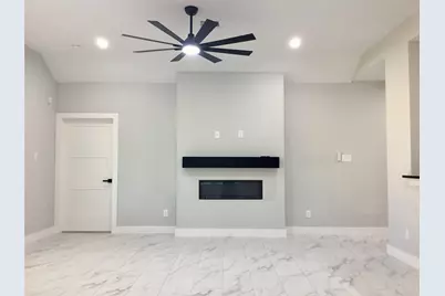 924 E 2nd Street, Bellville, TX 77418 - Photo 15