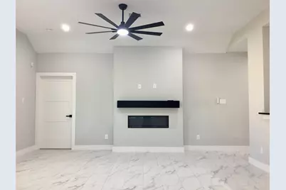 924 E 2nd Street, Bellville, TX 77418 - Photo 15