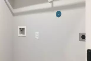 924 E 2nd St, Bellville, TX 77418 - Photo 37