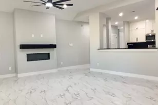 924 E 2nd St, Bellville, TX 77418 - Photo 17