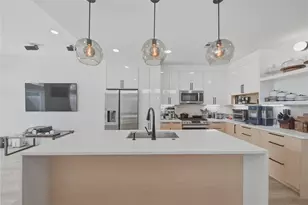 5220 Arapahoe St, Houston, TX 77020 - Photo 9
