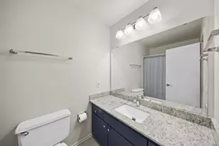 11 Litchfield Ln, Houston, TX 77024 - Photo 21