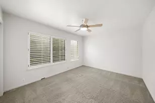 11 Litchfield Ln, Houston, TX 77024 - Photo 19