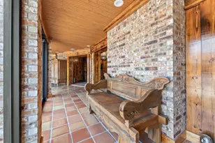 1226 County Rd 45, Angleton, TX 77515 - Photo 21