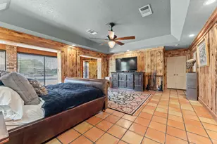 1226 County Rd 45, Angleton, TX 77515 - Photo 17