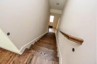 1027 Saint Charles Street, Houston, TX 77003 - Photo 11