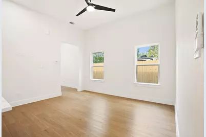 944 Lucky Street, Houston, TX 77088 - Photo 13