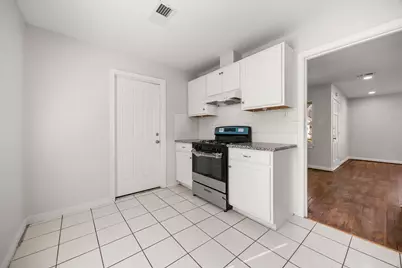 6711 Schiller Street, Houston, TX 77055 - Photo 9