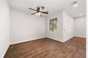 6711 Schiller St, Houston, TX 77055 - Photo 7