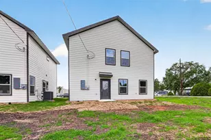 422 4th St, Beasley, TX 77417 - Photo 25