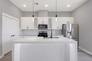 6728 Parker Grv Ln, Houston, TX 77076 - Photo 5