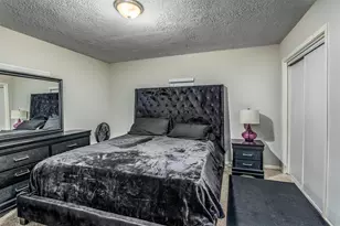 110 S 9th St, Highlands, TX 77562 - Photo 23